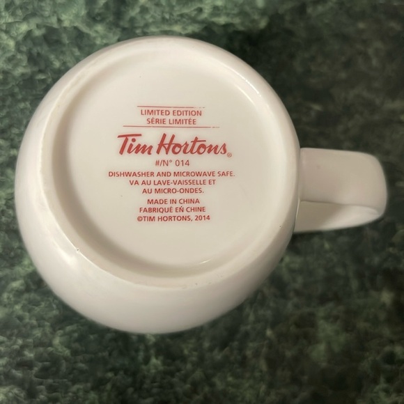 Tim Hortons #14 Limited Edition white mug with red interior - Picture 4 of 5